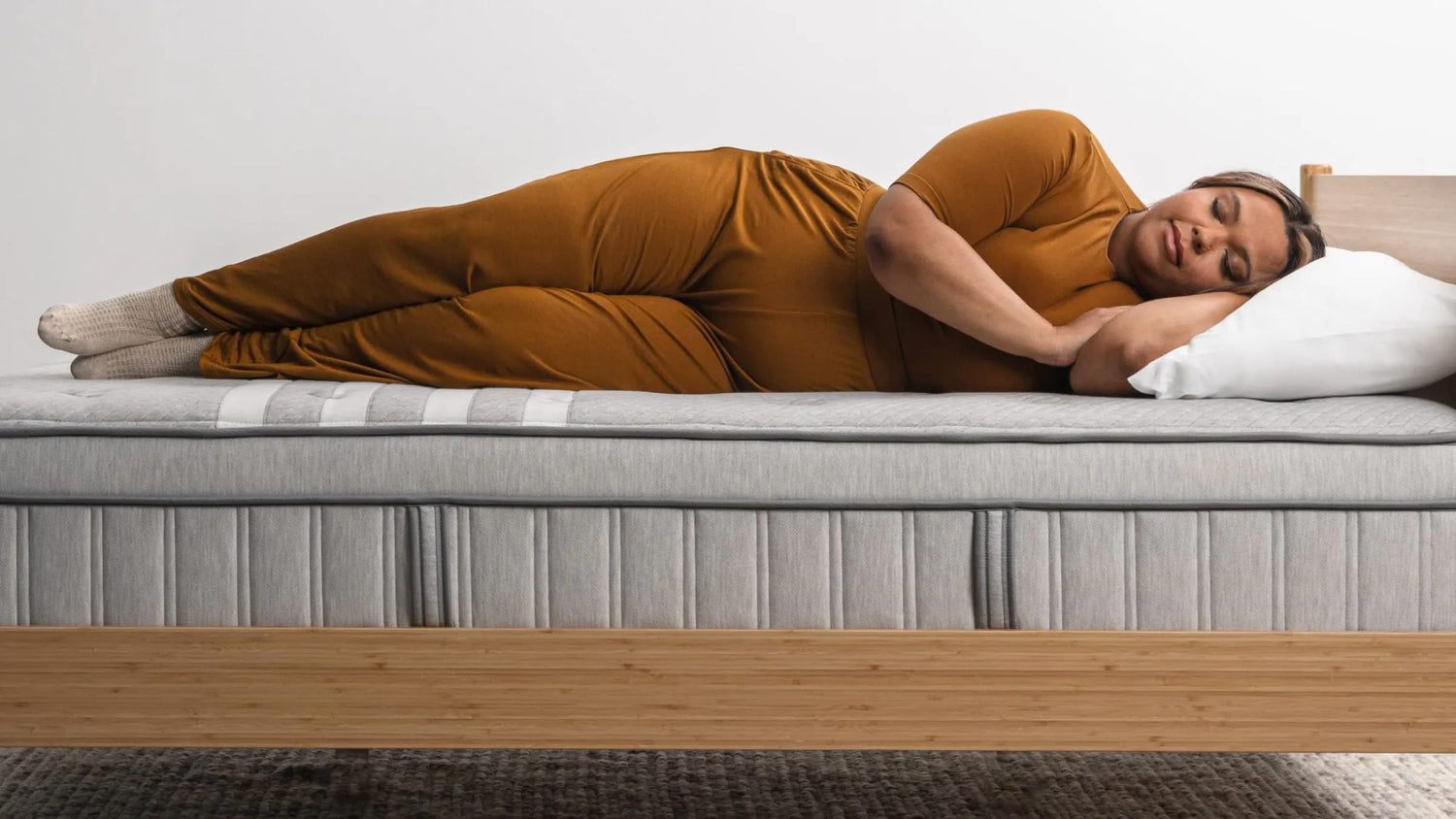 What Is a Hybrid Mattress?